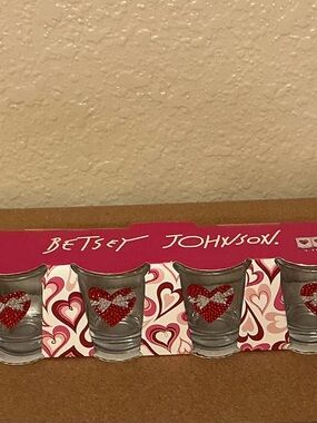 Betsey Johnson Heart & Bow Rhinestone Embellished 4 Piece Shot Glass Set